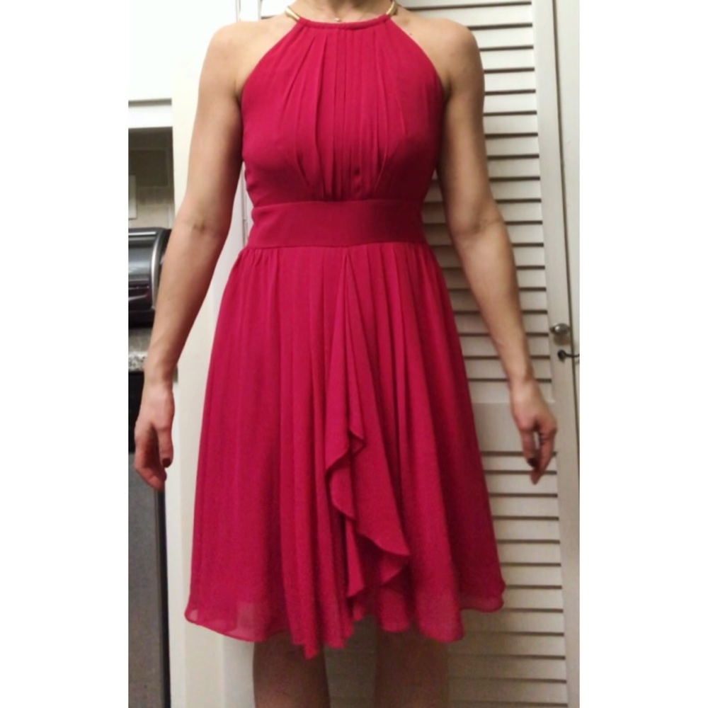 Raspberry colored halter midi dress with gold